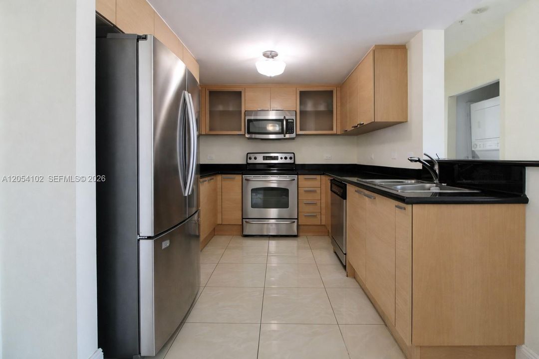 В аренду: $3,400 (3 спален, 2 ванн, 1482 Квадратных фут)