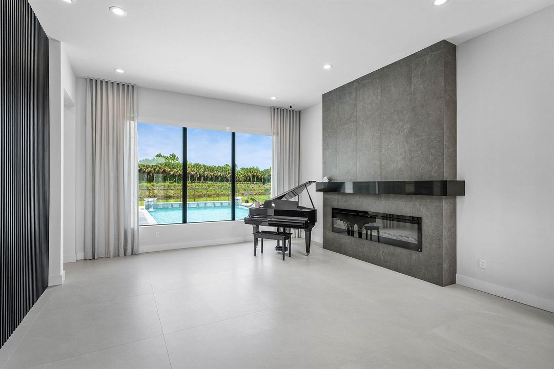 008-9611ChiantiClassicoTerrace-BocaRaton