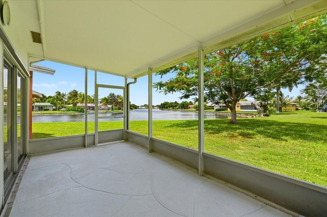 24-Screened Porch
