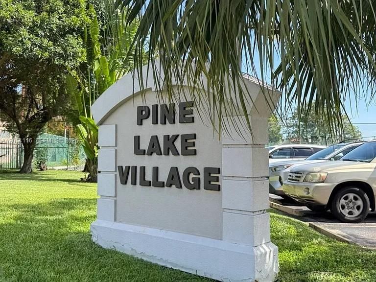 For Rent: $1,950 (1 beds, 1 baths, 773 Square Feet)