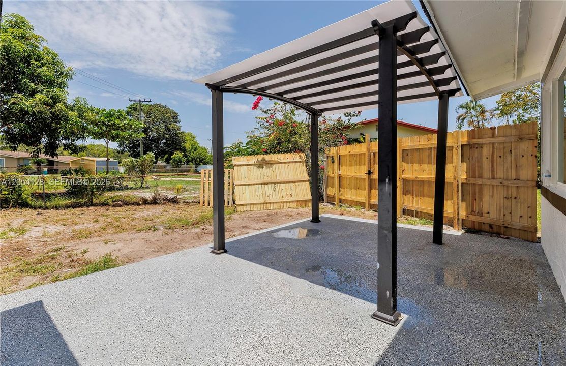 En Venta: $459,900 (3 camas, 2 baños, 1116 Pies cuadrados)