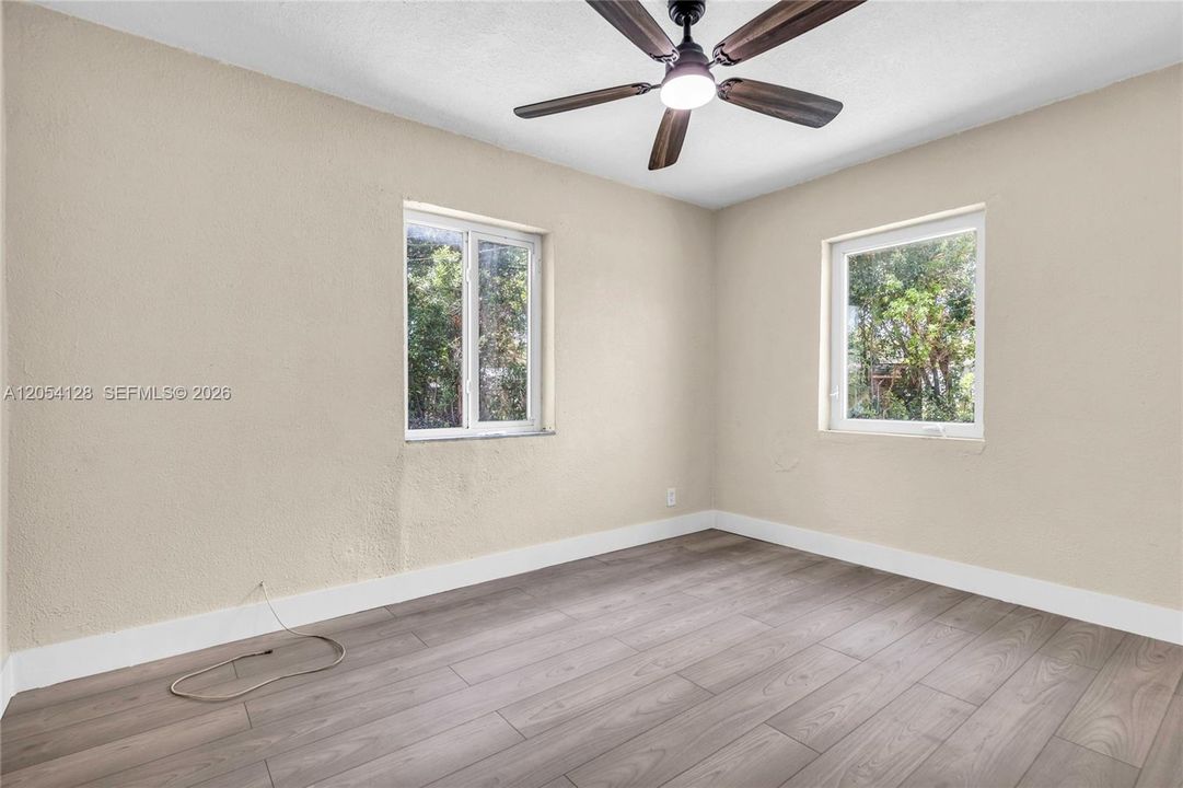 En Venta: $459,900 (3 camas, 2 baños, 1116 Pies cuadrados)