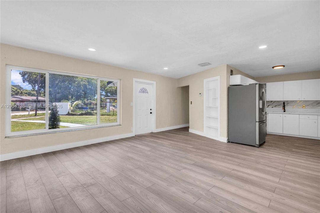 En Venta: $459,900 (3 camas, 2 baños, 1116 Pies cuadrados)