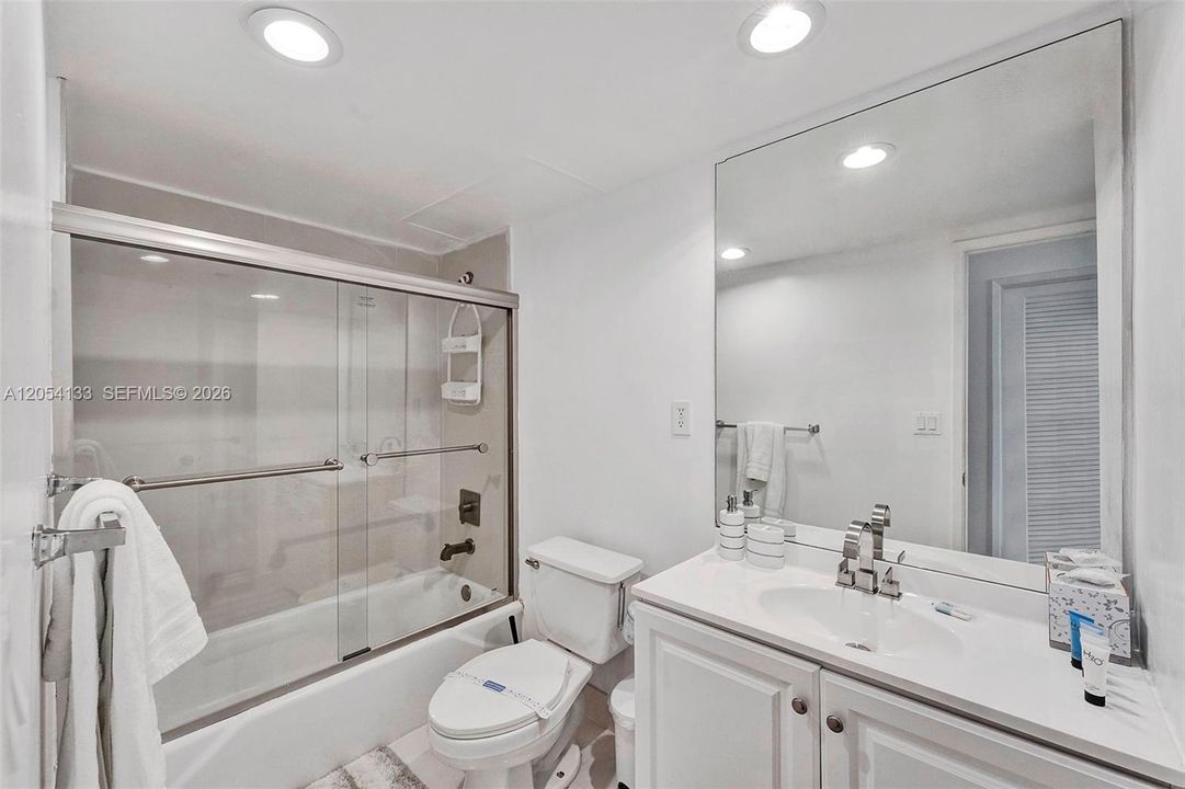 Main bathroom