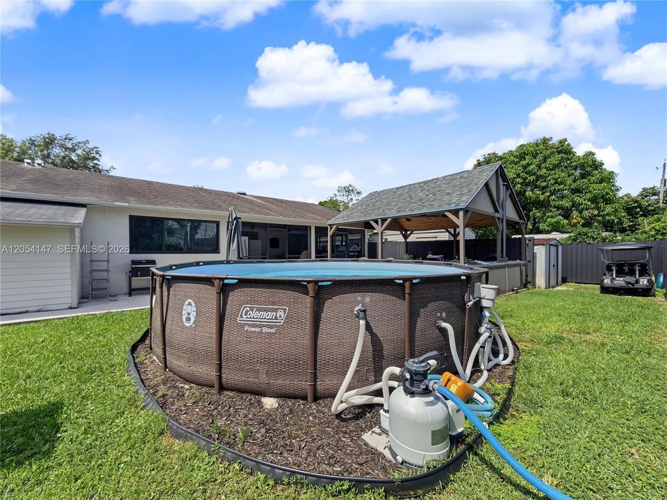For Sale: $775,000 (5 beds, 3 baths, 2842 Square Feet)