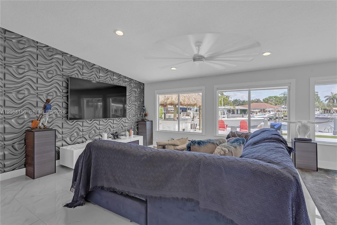 En Venta: $2,400,000 (3 camas, 3 baños, 2825 Pies cuadrados)