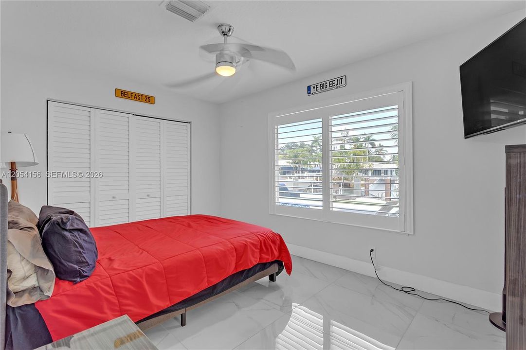 En Venta: $2,400,000 (3 camas, 3 baños, 2825 Pies cuadrados)
