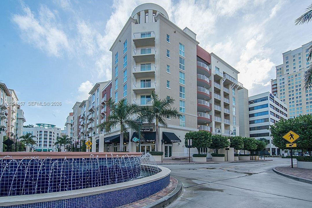 На продажу: $315,000 (1 спален, 1 ванн, 941 Квадратных фут)