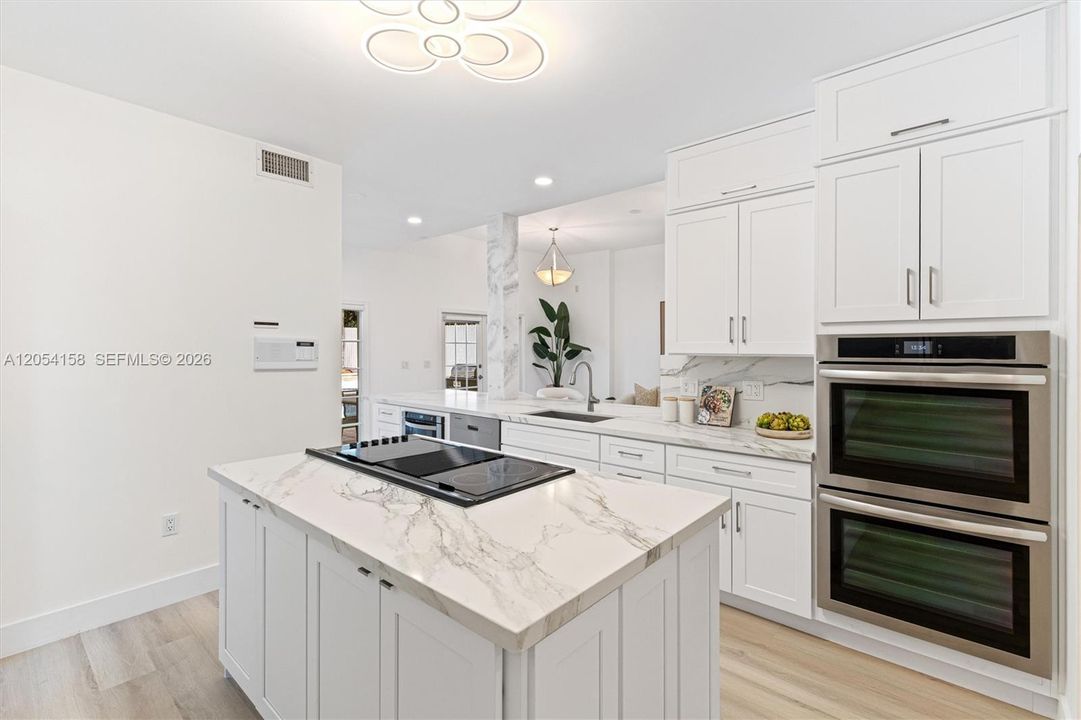 For Rent: $19,500 (5 beds, 4 baths, 4003 Square Feet)