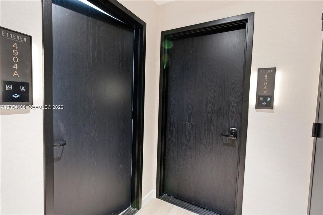 En Renta: $4,900 (2 camas, 2 baños, 977 Pies cuadrados)