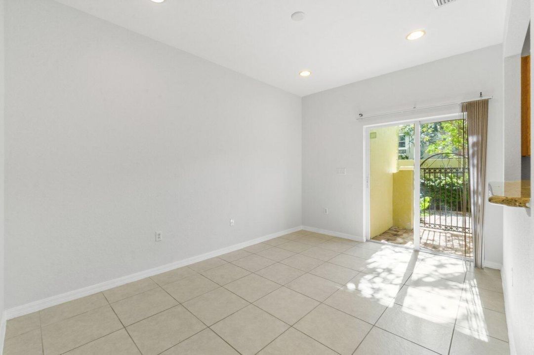 010-406LakeMontereyCircle-BoyntonBeach-F