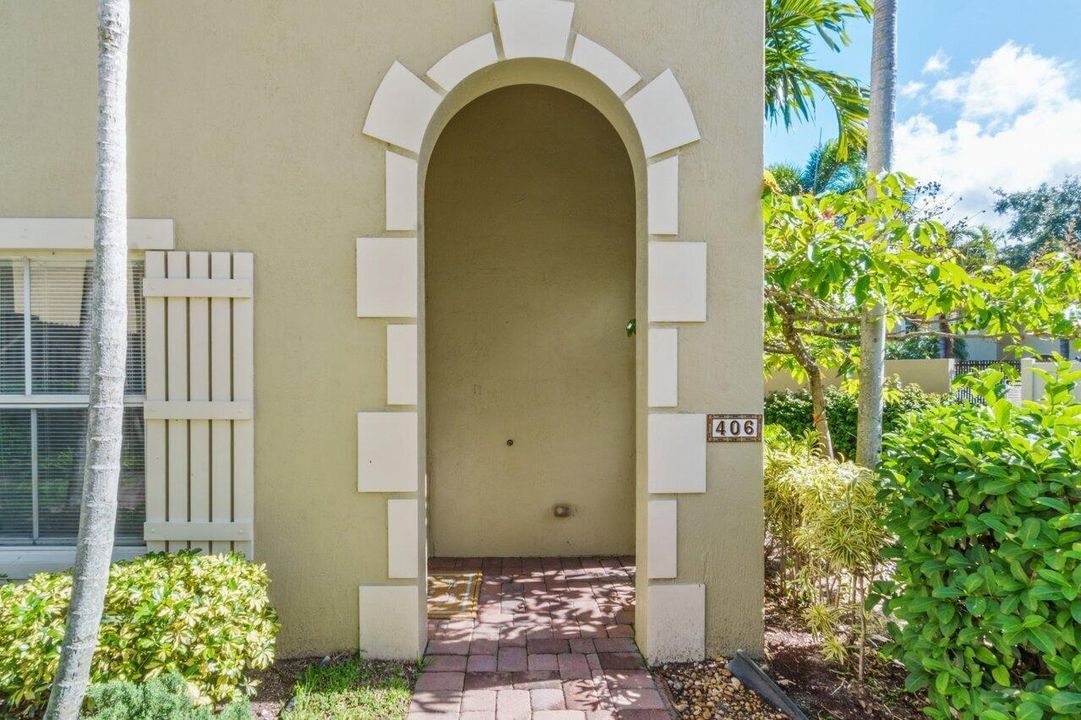 004-406LakeMontereyCircle-BoyntonBeach-F