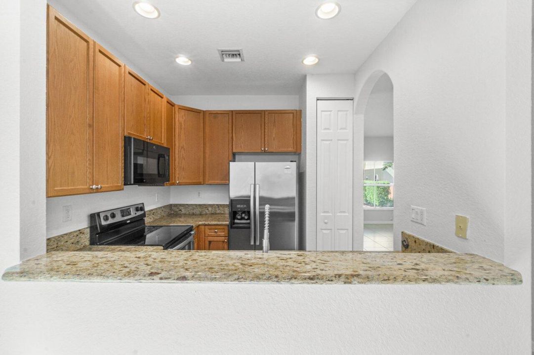 013-406LakeMontereyCircle-BoyntonBeach-F