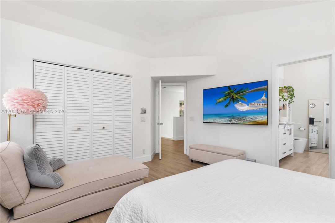 En Venta: $875,000 (3 camas, 2 baños, 2047 Pies cuadrados)