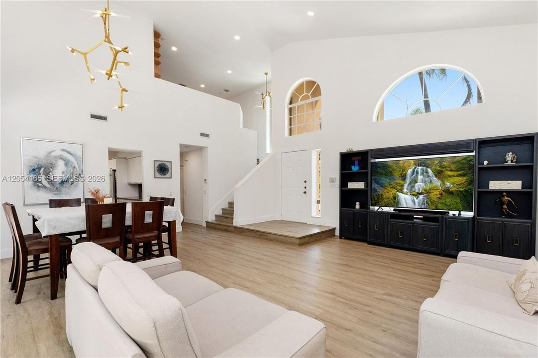 En Venta: $875,000 (3 camas, 2 baños, 2047 Pies cuadrados)