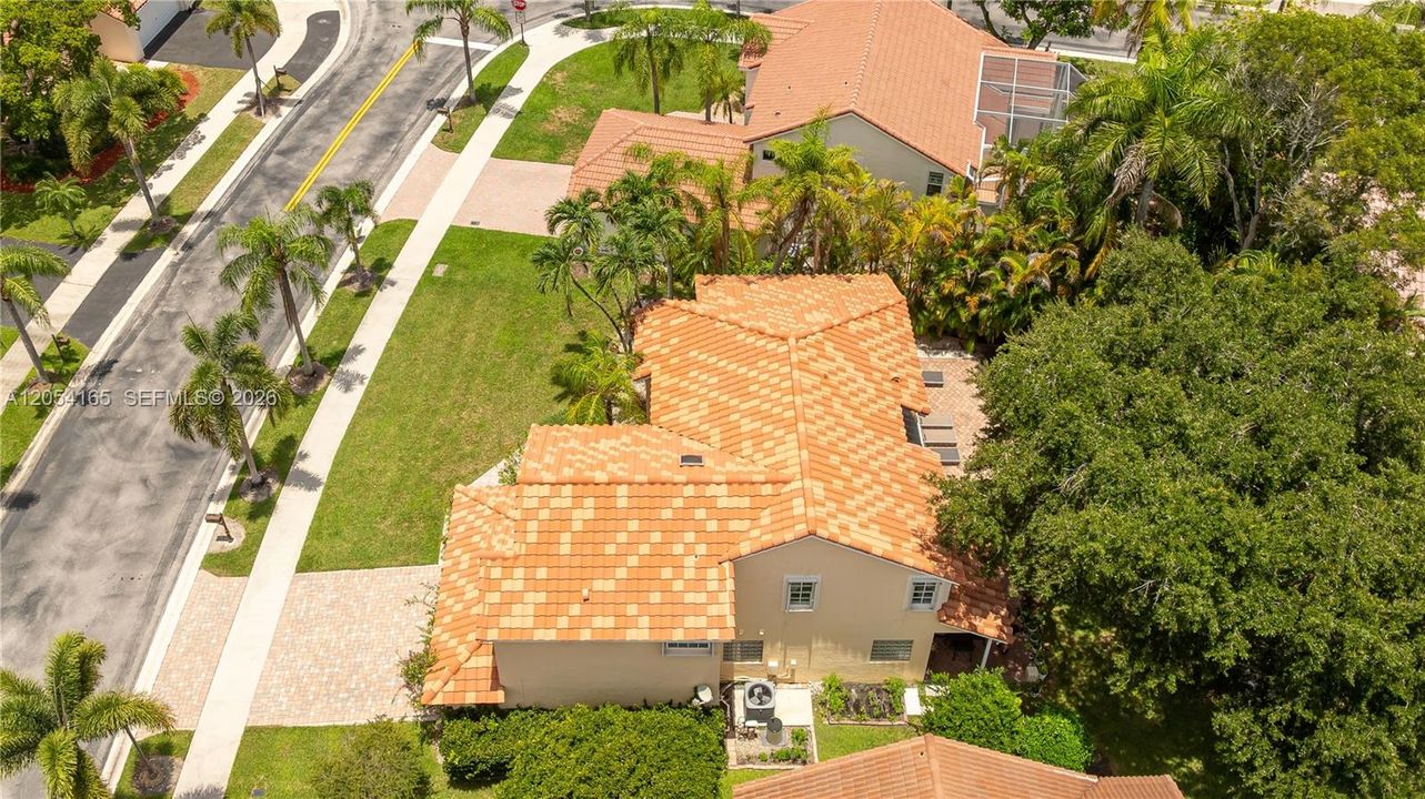 En Venta: $875,000 (3 camas, 2 baños, 2047 Pies cuadrados)