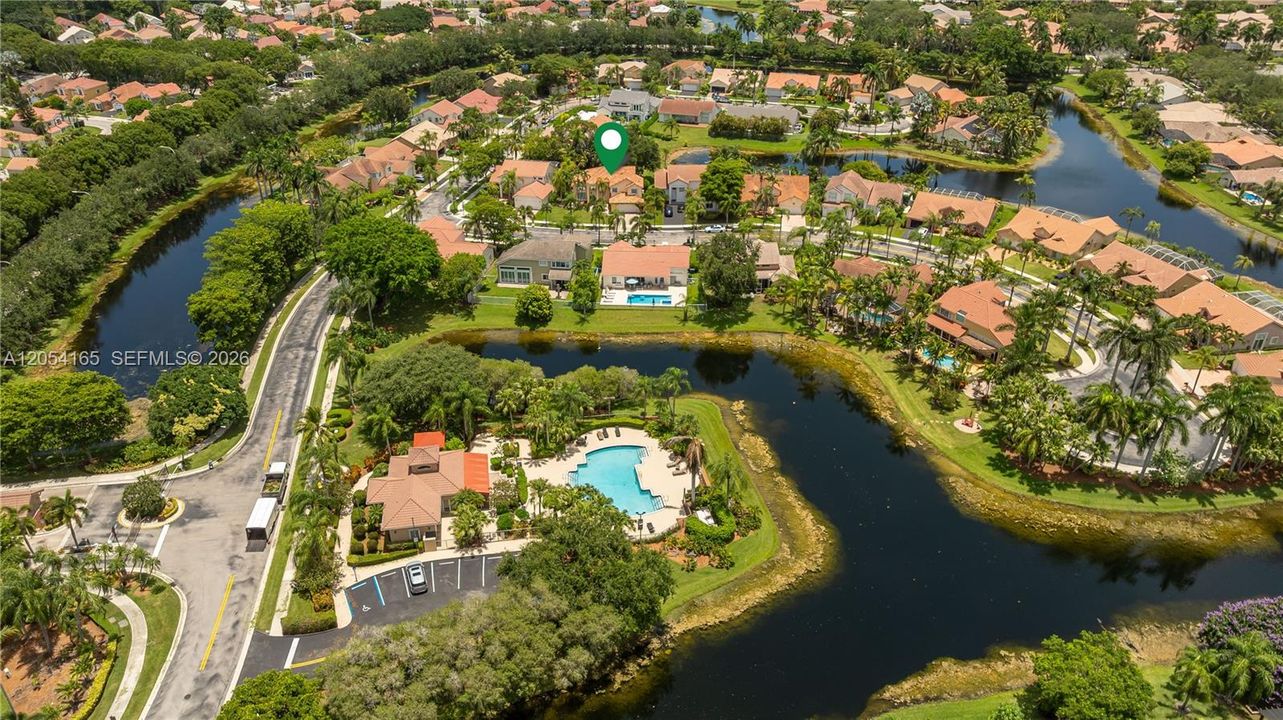 En Venta: $875,000 (3 camas, 2 baños, 2047 Pies cuadrados)