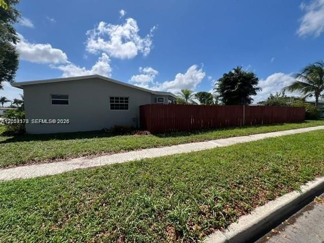 For Rent: $4,800 (5 beds, 2 baths, 2548 Square Feet)