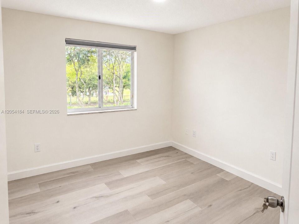 En Venta: $595,000 (3 camas, 2 baños, 1571 Pies cuadrados)