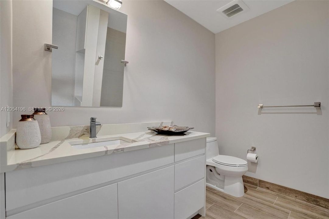 В аренду: $3,500 (2 спален, 2 ванн, 1331 Квадратных фут)