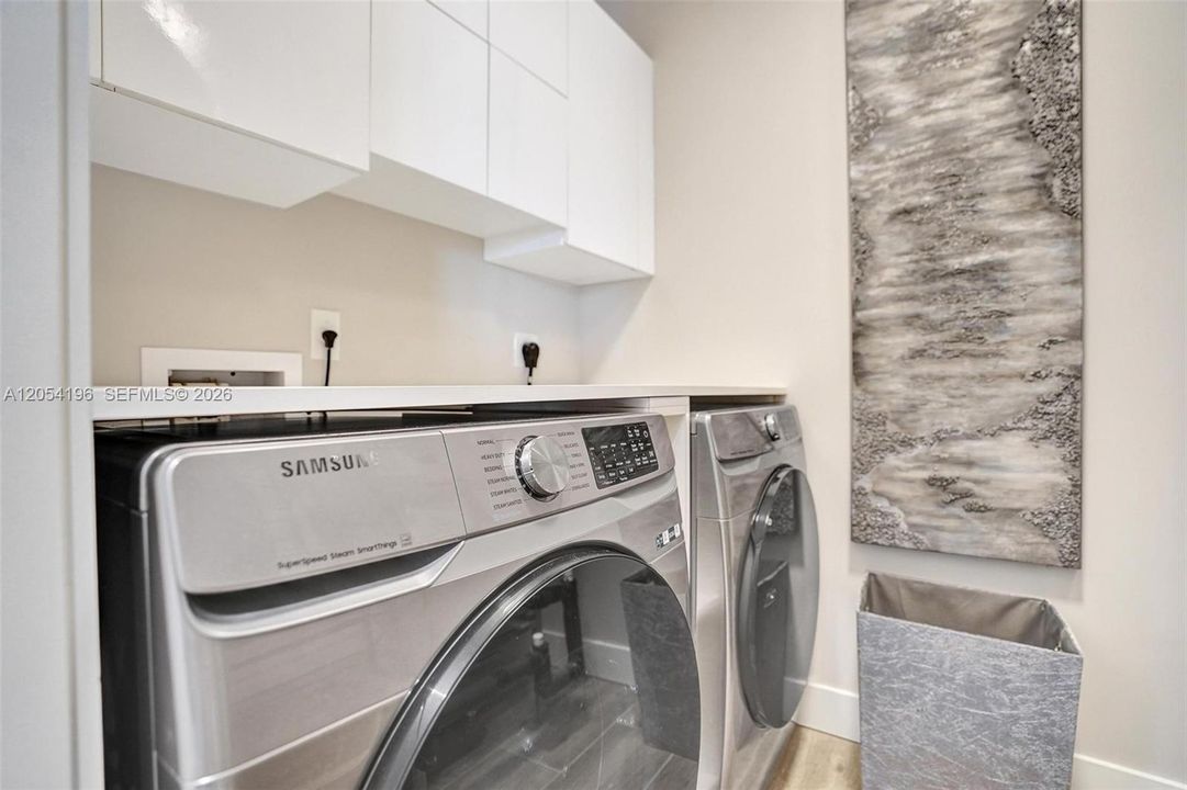 В аренду: $3,500 (2 спален, 2 ванн, 1331 Квадратных фут)