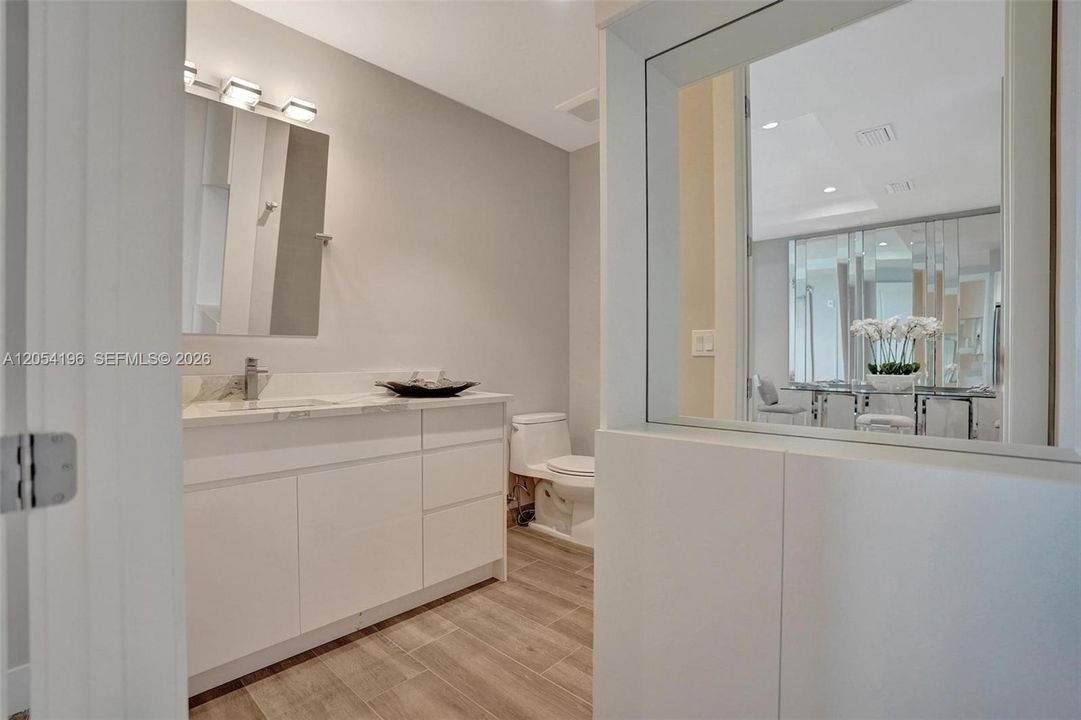 В аренду: $3,500 (2 спален, 2 ванн, 1331 Квадратных фут)