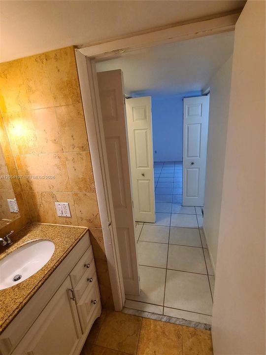 В аренду: $2,250 (1 спален, 1 ванн, 720 Квадратных фут)