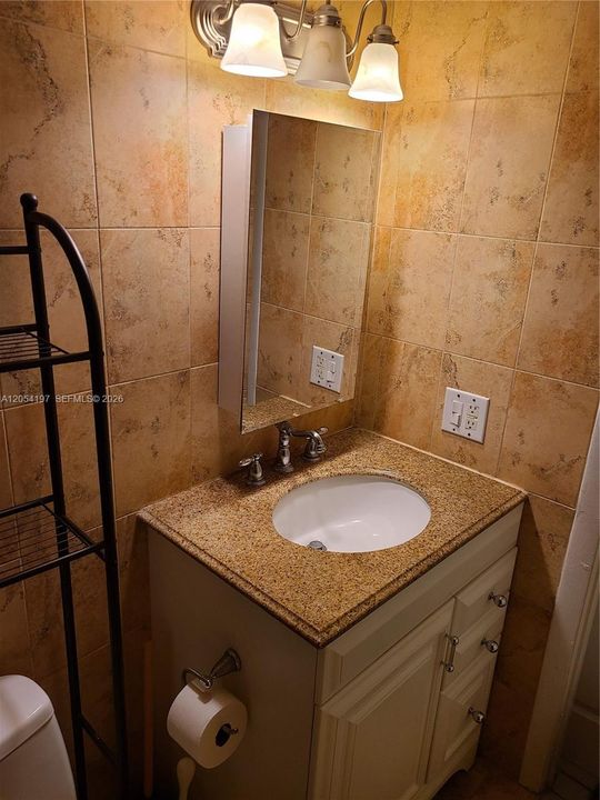 В аренду: $2,250 (1 спален, 1 ванн, 720 Квадратных фут)
