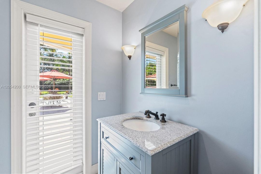 En Venta: $3,495,000 (5 camas, 4 baños, 4166 Pies cuadrados)