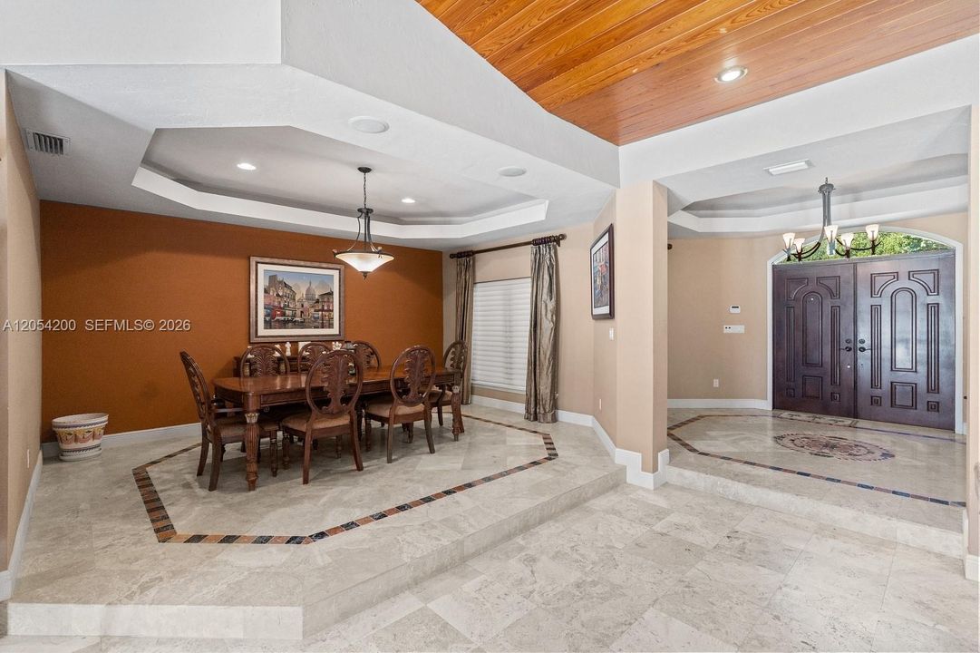 En Venta: $3,495,000 (5 camas, 4 baños, 4166 Pies cuadrados)
