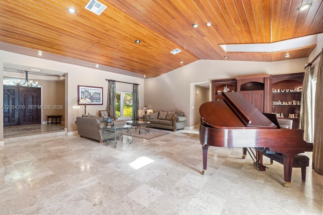 En Venta: $3,495,000 (5 camas, 4 baños, 4166 Pies cuadrados)