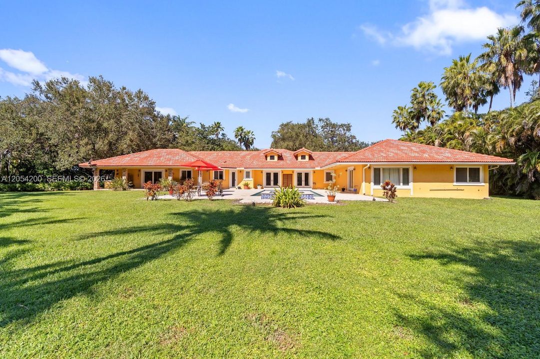 En Venta: $3,495,000 (5 camas, 4 baños, 4166 Pies cuadrados)