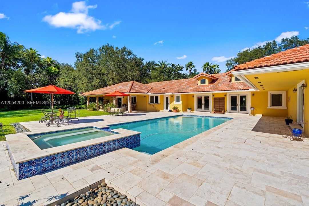 En Venta: $3,495,000 (5 camas, 4 baños, 4166 Pies cuadrados)