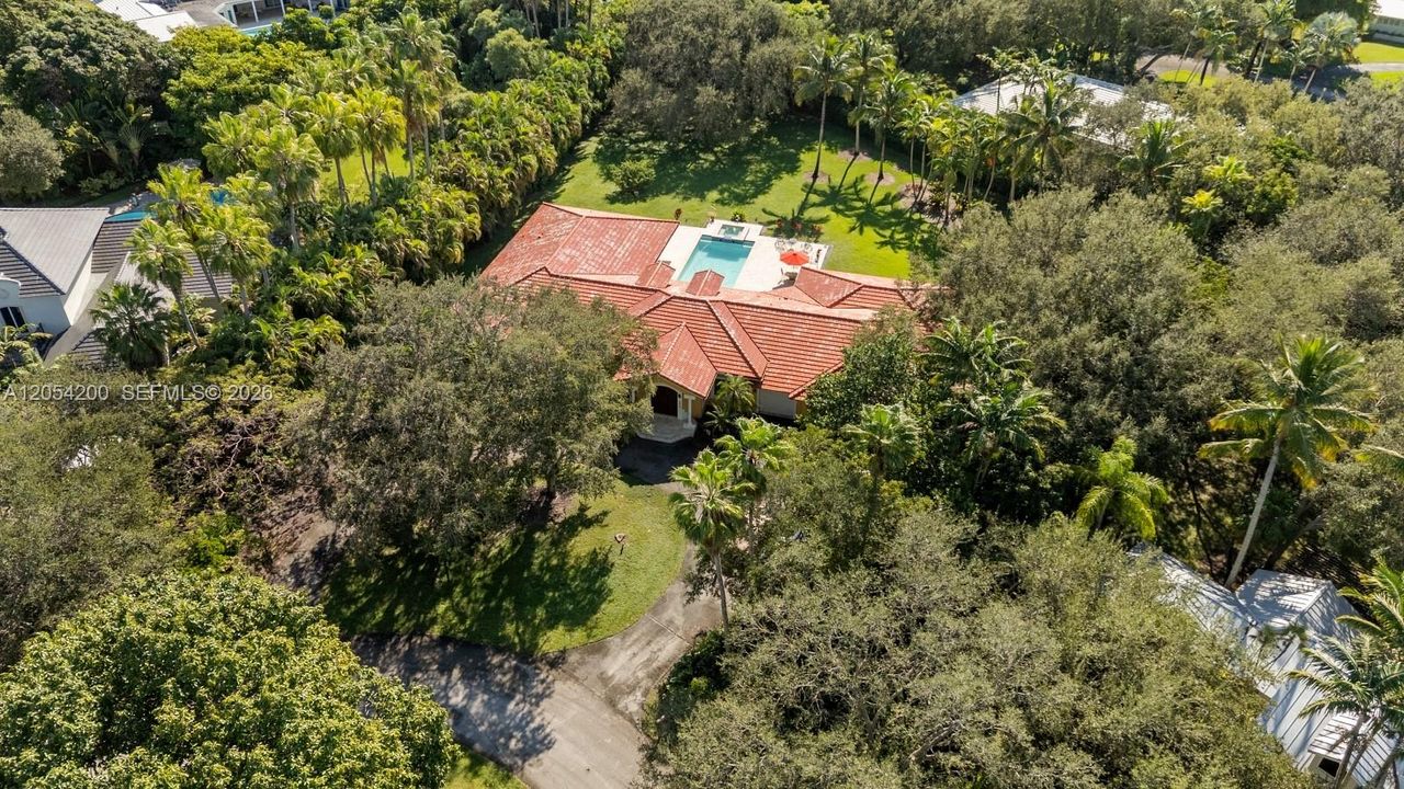 En Venta: $3,495,000 (5 camas, 4 baños, 4166 Pies cuadrados)