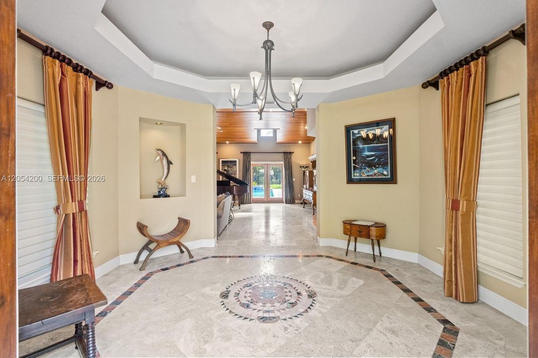 En Venta: $3,495,000 (5 camas, 4 baños, 4166 Pies cuadrados)