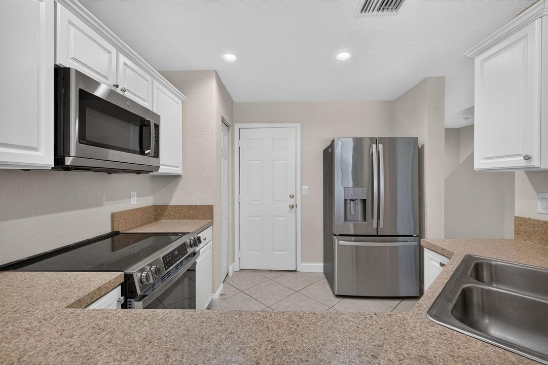 12-web-or-mls-3A5A3611