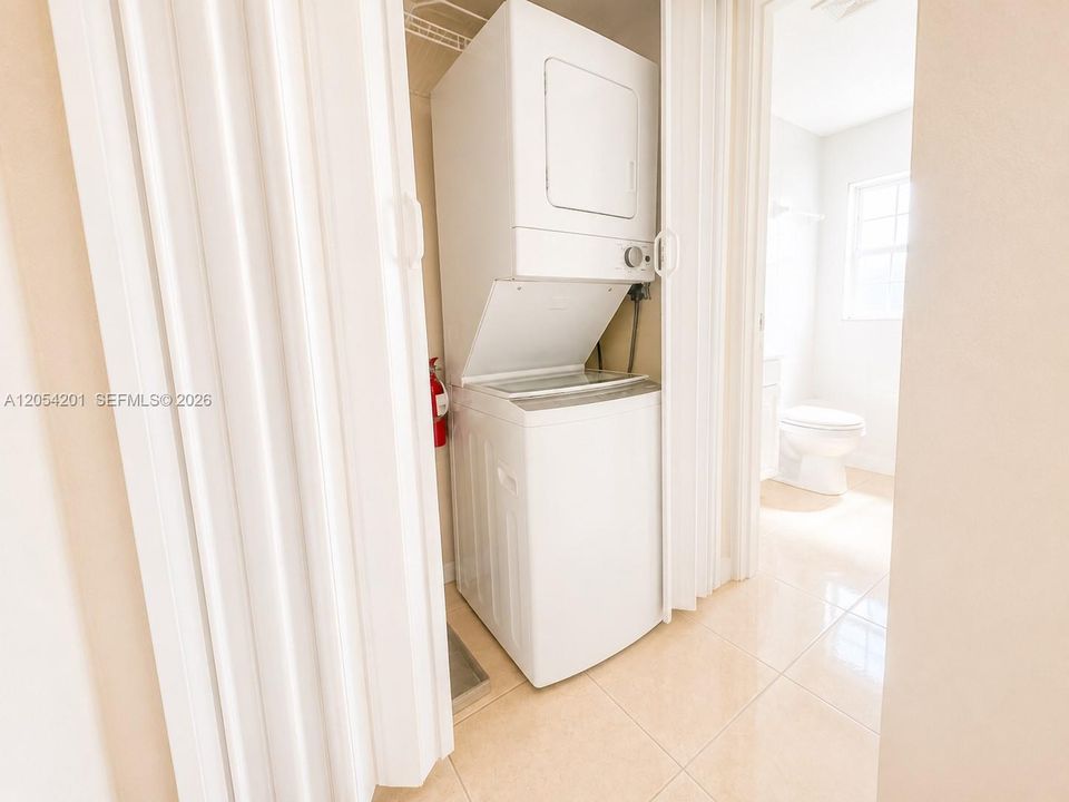 В аренду: $1,500 (1 спален, 1 ванн, 600 Квадратных фут)