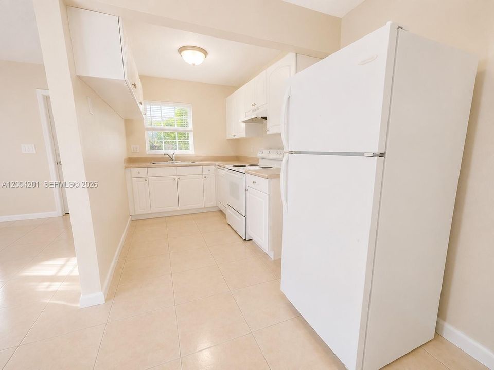 В аренду: $1,500 (1 спален, 1 ванн, 600 Квадратных фут)