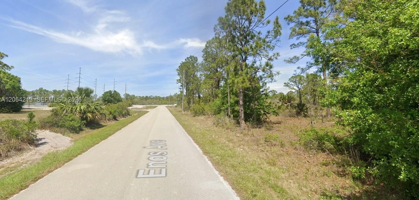 待售: $19,000 (0.23 acres)