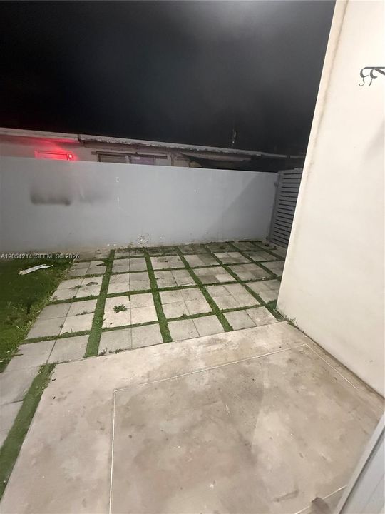 В аренду: $2,500 (2 спален, 2 ванн, 865 Квадратных фут)