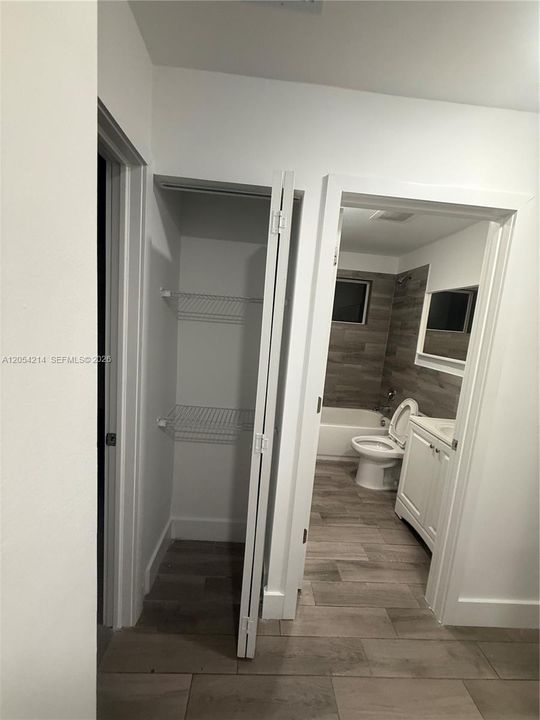 В аренду: $2,500 (2 спален, 2 ванн, 865 Квадратных фут)