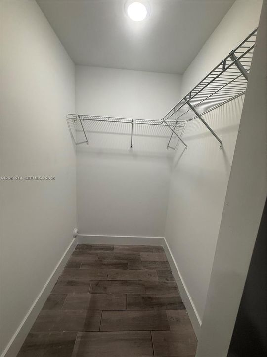 В аренду: $2,500 (2 спален, 2 ванн, 865 Квадратных фут)