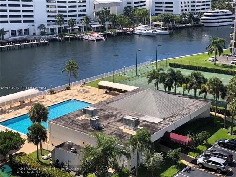 En Venta: $315,000 (2 camas, 2 baños, 1130 Pies cuadrados)