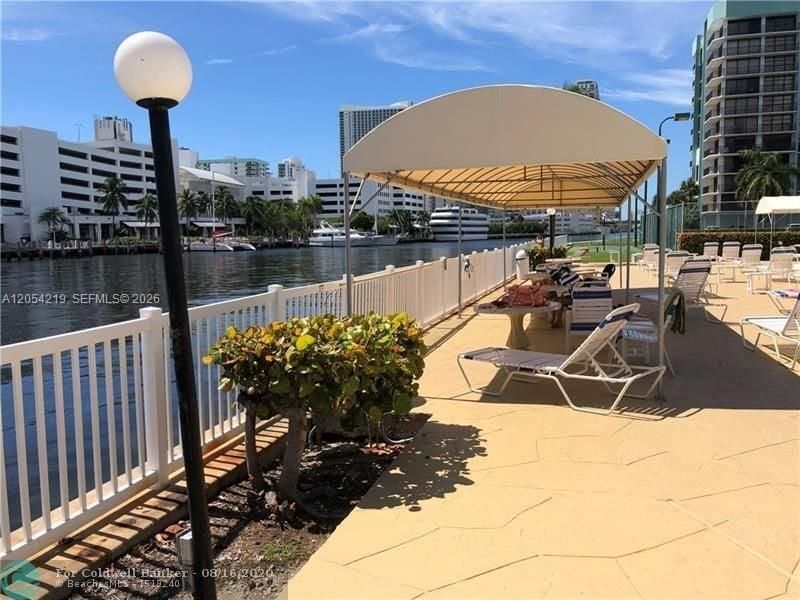 En Venta: $315,000 (2 camas, 2 baños, 1130 Pies cuadrados)