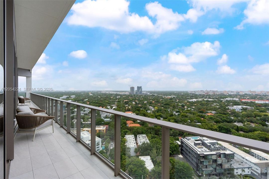 For Sale: $8,995,000 (4 beds, 4 baths, 3555 Square Feet)