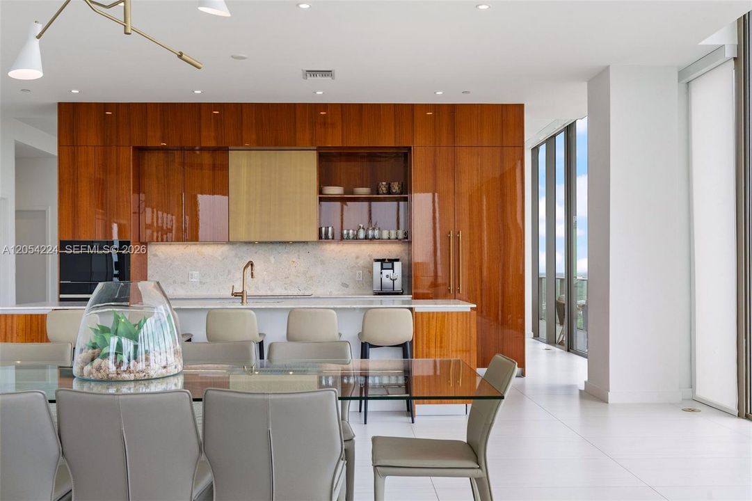 For Sale: $8,995,000 (4 beds, 4 baths, 3555 Square Feet)