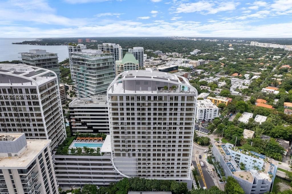 For Sale: $8,995,000 (4 beds, 4 baths, 3555 Square Feet)