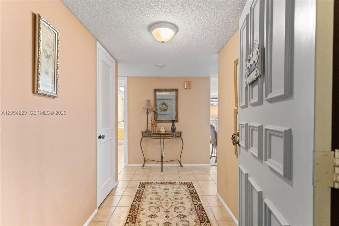 В аренду: $3,400 (2 спален, 2 ванн, 1596 Квадратных фут)