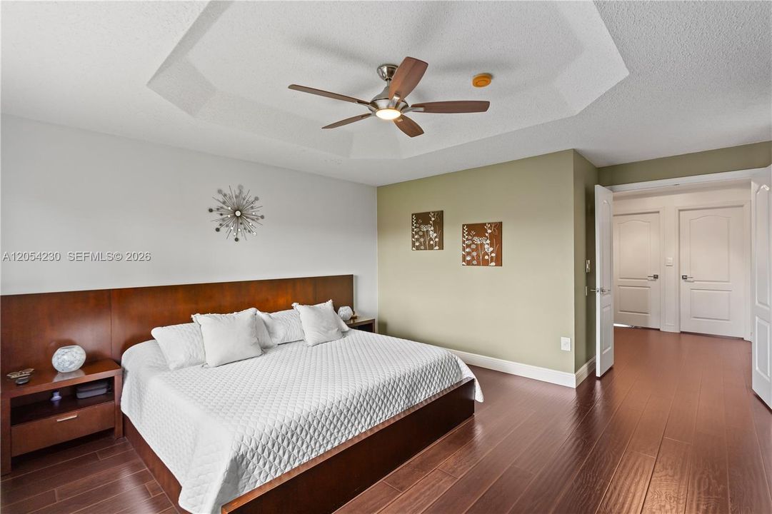 Active With Contract: $3,800 (3 beds, 2 baths, 1743 Square Feet)