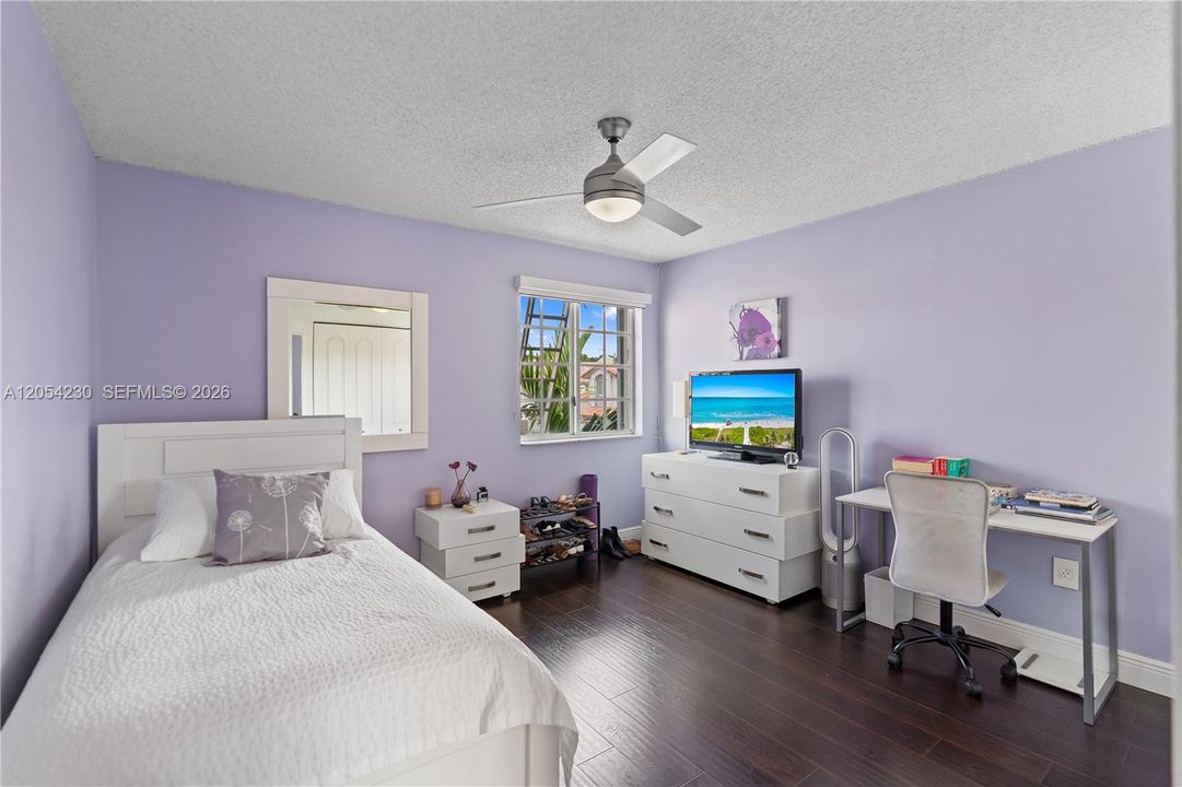 Active With Contract: $3,800 (3 beds, 2 baths, 1743 Square Feet)